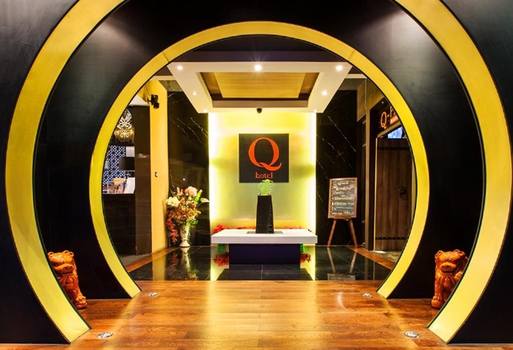 Q Hotel Bangkok Exterior foto