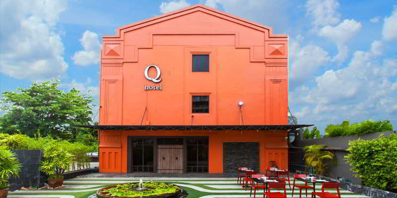 Q Hotel Bangkok Exterior foto